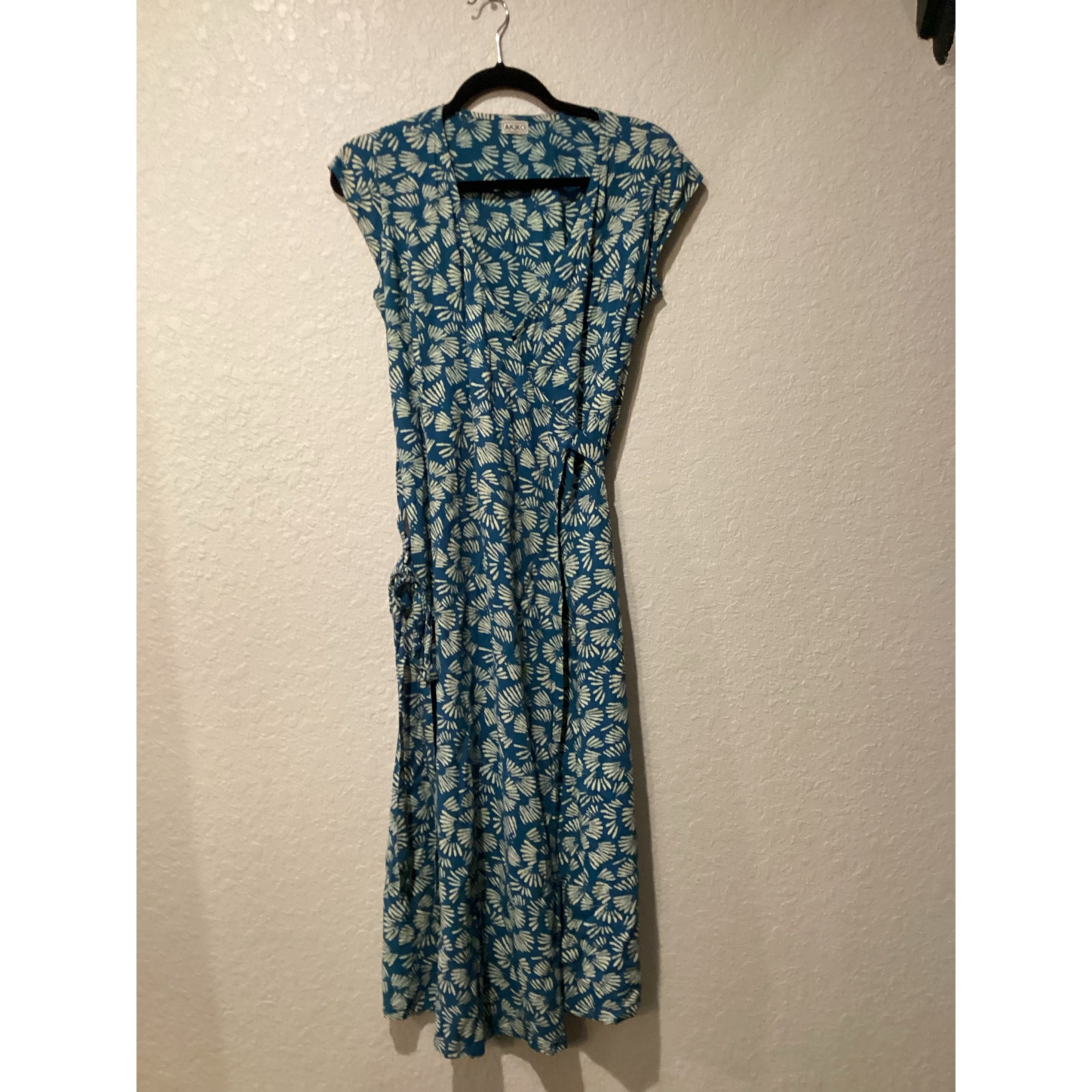 Akiko Geo Print Floral Teal Cap Sleeve Wrap Mini Dress Size Small